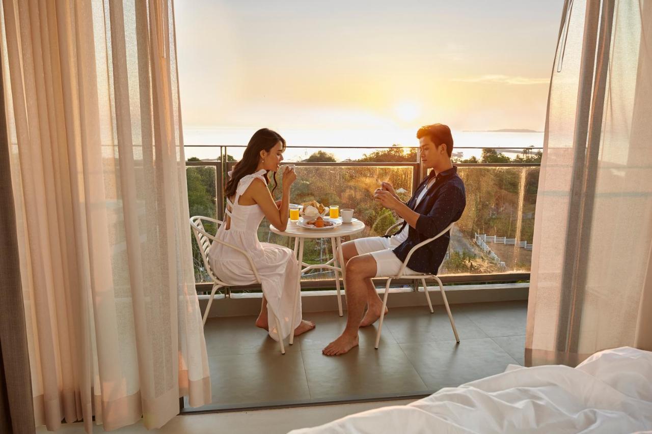 Centara Q Resort Rayong Mae Phim Ngoại thất bức ảnh